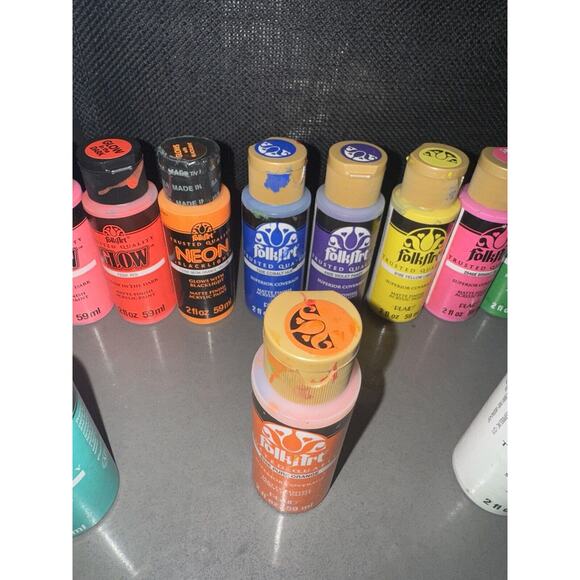 Acrylic Paint Tube Lot - Picture 3 of 5